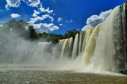 Cachoeira de São Romão - Foto: Deltafrut (Licença-cc-by-sa-2.0)