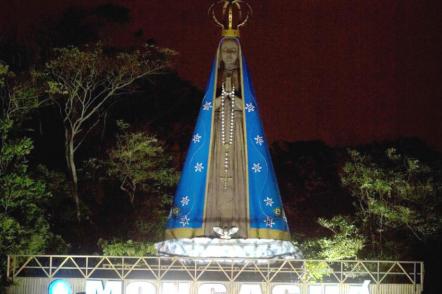 A devoção a essa Santa já faz parte da cultura do povo Brasileiro - Foto: Miguel Schincariol