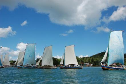 Regata de saveiros Aratu Maragogipe - Foto: Rita Barreto - Setur-Ba (Licença CC-BY-SA-30)