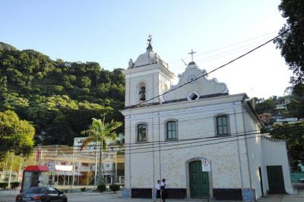 Igreja matriz de Nossa Senhora da Guia - Foto: Fulviusbsas- (Licença Dominio publico)