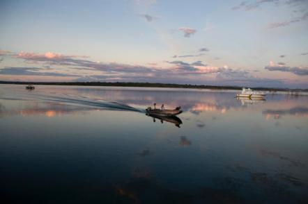 Barco de pesca - Foto: Silvio Quirino - Goiás Turismo