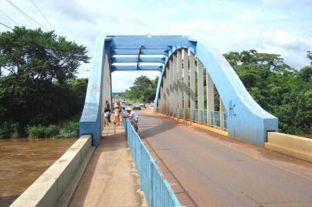 Ponte velha sob o Rio Miranda - Foto: Gustavo Siqueira (Licença-Dominio publico)