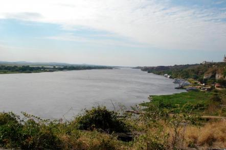 Rio Paraguai (principal rio que banha o municipio) - Foto: Jeronimo Freitas Rodrigues de Carvalho (Licença-cc-by-sa-3.0)