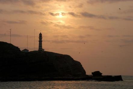 Caravelas - Farol do Arquipélado de Abrolhos - Foto: João Ramos - Bahiatursa