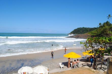 Praia da Tiririca - Foto: Gabriel Carvalho - Setur-Ba (Licença: cc-by-sa-3.0)