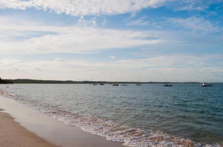 A Praia da Coroa Vermelha é protegida por faixas de corais - Foto: Tayse Argolo - Setur-Ba