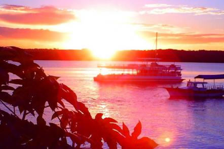 Por do Sol na Praia do Jacaré - Foto: Weliopark (Licença-Dominio publico)