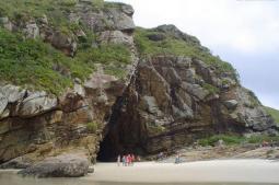 Gruta das Encantadas (Ilha do Mel-Pr) Foto: Doraci de Souza