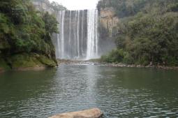 Cachoeira Rio dos Pardos - Foto: Nelson Hamyo