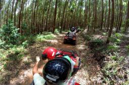 Quadriciclo na Fazenda Radical - Monte Verde-MG - Foto: Esse Mundo é Nosso