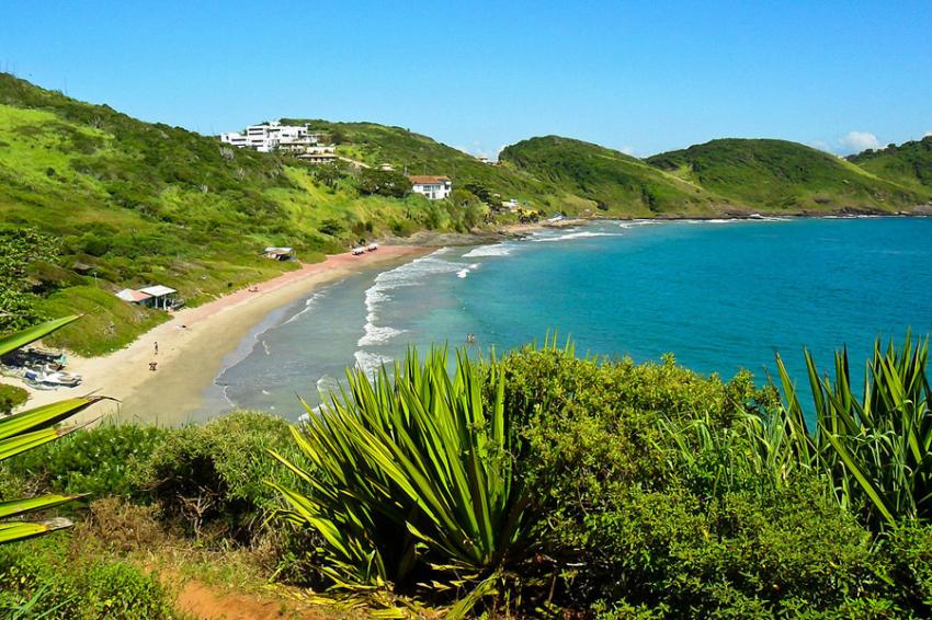 Praia da Armação de Buzios - Foto: Diego Rego Monteiro (Licença CC-BY-SA 3.0)