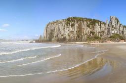 Praia da Guarita (Torres) Foto: Valdiney Pimenta (Licença: CC-BY-SA 3.0)