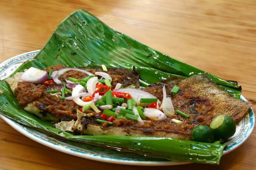 Peixe na Folha de Bananeira no Tocantins Região Norte Do Brasil