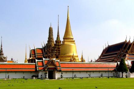 Templo do Buda de Esmeralda - Foto: D Alyoshin (Licenca-cc-by-sa-3-0)