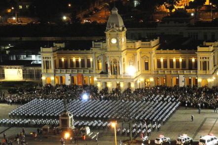 Posse de guardas municipais na Praça da estação - Foto: Eduardo Duarte (Licença-cc-by-sa-3.0)
