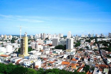 Vista da aérea central da cidade - Foto: Paulissonmiura (Licença-cc-by-sa-2.0)