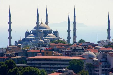 Vista da Mesquita Azul de Sultanahmet - Foto: José Luiz (Licença-cc-by-sa-3-0)