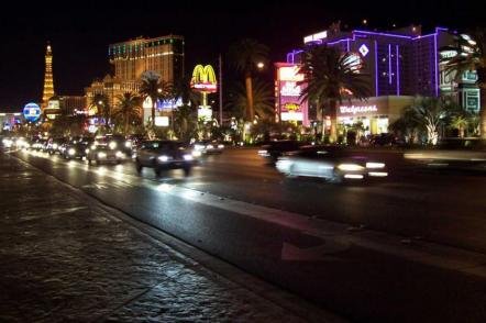 Vista noturna Las Vegas Strip - Foto: Marcin Klapczynski