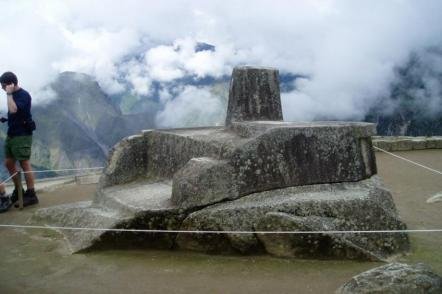 Intihuatana o calendario solar - Foto: Jordan klein (Licenca-cc-by-sa-2-0)