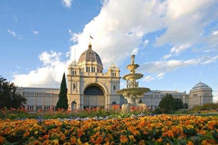 Edificio da exposição real de Melbourne - Foto: Diliff (Licenca-gfdl)