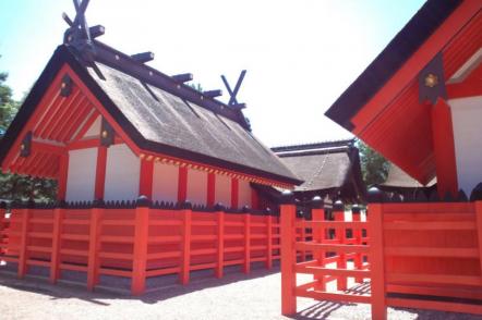 Tumiyoshi Taisha Honden - Foto: Yanajin33 (Licenca-cc-by-sa-3-0)