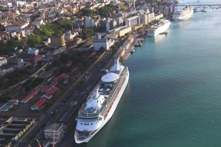 Aérea do Porto de Salvador - Foto: Manu Dias - Setur-Ba (Licença-cc-by-sa-3.0)