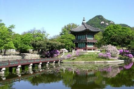 Pavilhão Gyeongbokgung - Foto: Joon Young Kim (Licença-cc-by-sa-3-0)